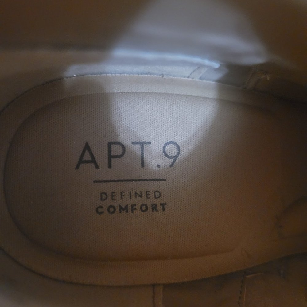 Booties Size 9 - Picture 3 of 4